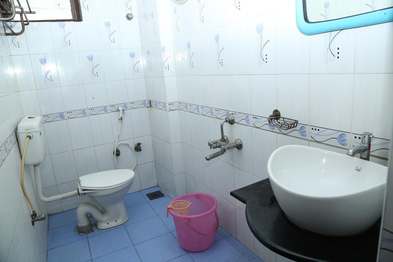 Sri Srinivasar Residency Hotel Велор Екстериор снимка