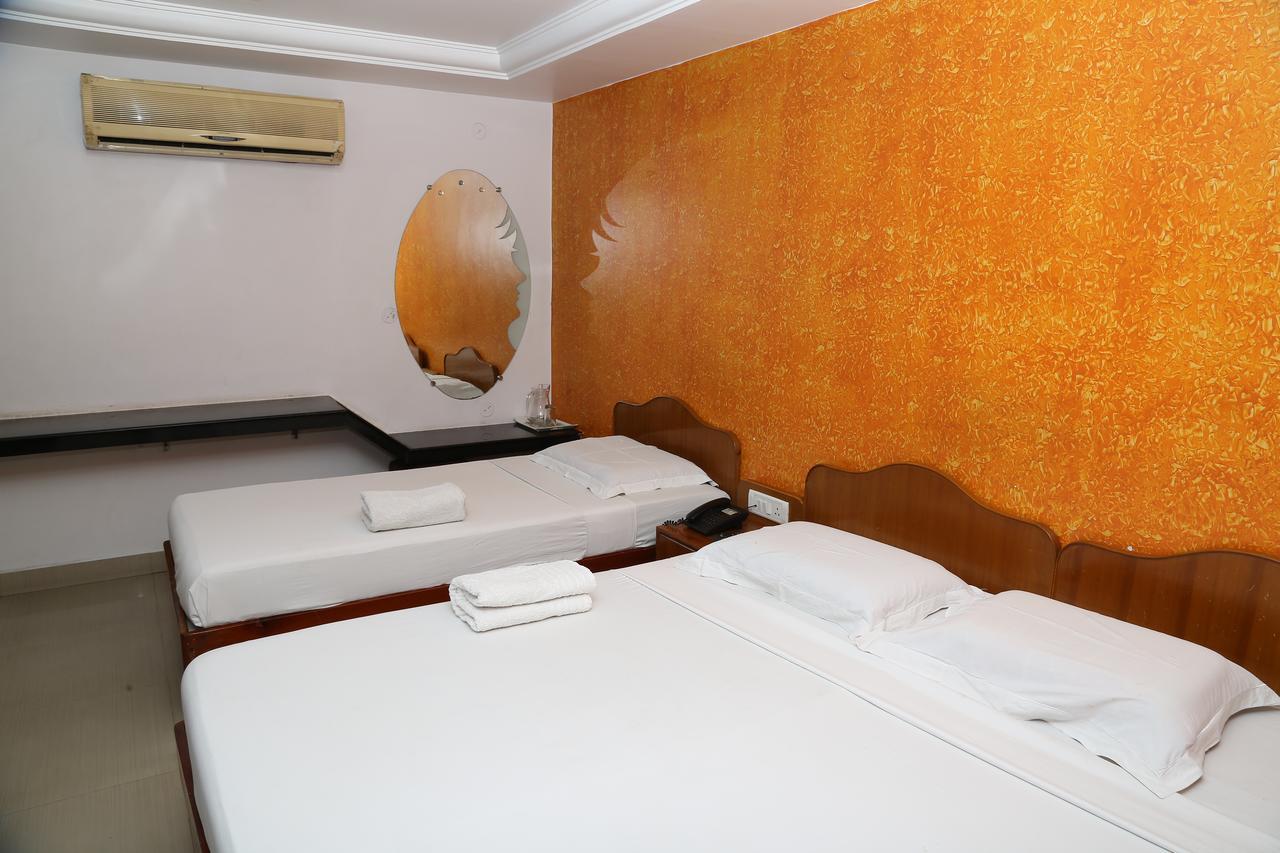 Sri Srinivasar Residency Hotel Велор Екстериор снимка